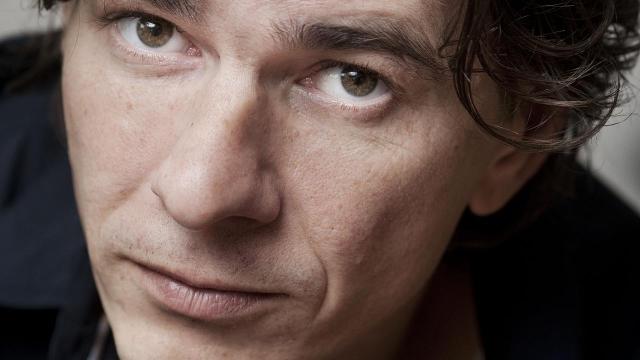 boekenweekauteur-dimitri-verhulst-wil-oeuvre-trouw