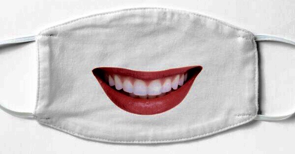 ur,mask_flatlay_front,product,600x600 (1)