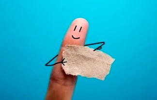 funny-finger-holding-blank-bunner-260nw-363188813